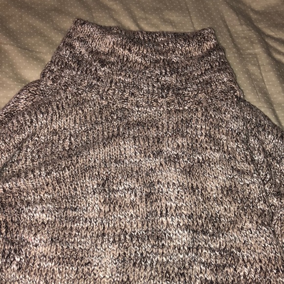 garage turtleneck sweater - Picture 2 of 2